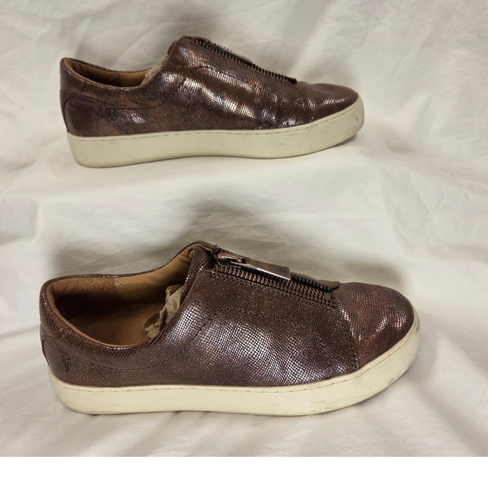 FRYE Ivy Metallic Copper Lizard Embossed Zip Sneakers Women 9M Trendy Everyday‎